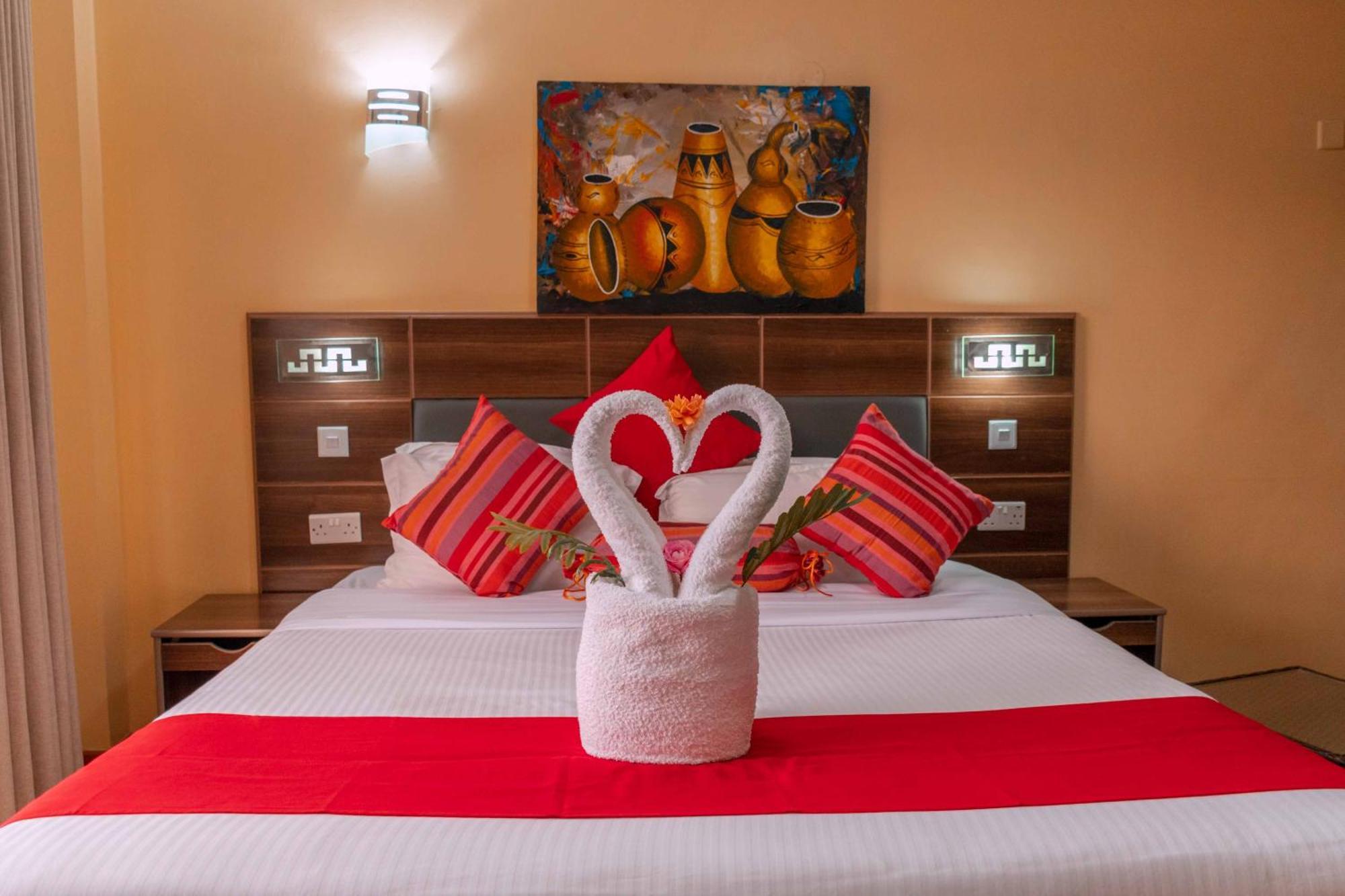 Buraha Zenoni Hotel And Resort 나쿠루 외부 사진
