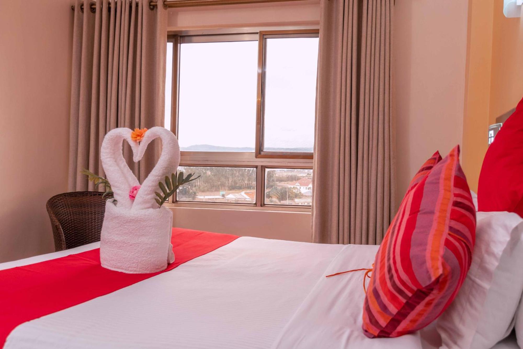 Buraha Zenoni Hotel And Resort 나쿠루 외부 사진