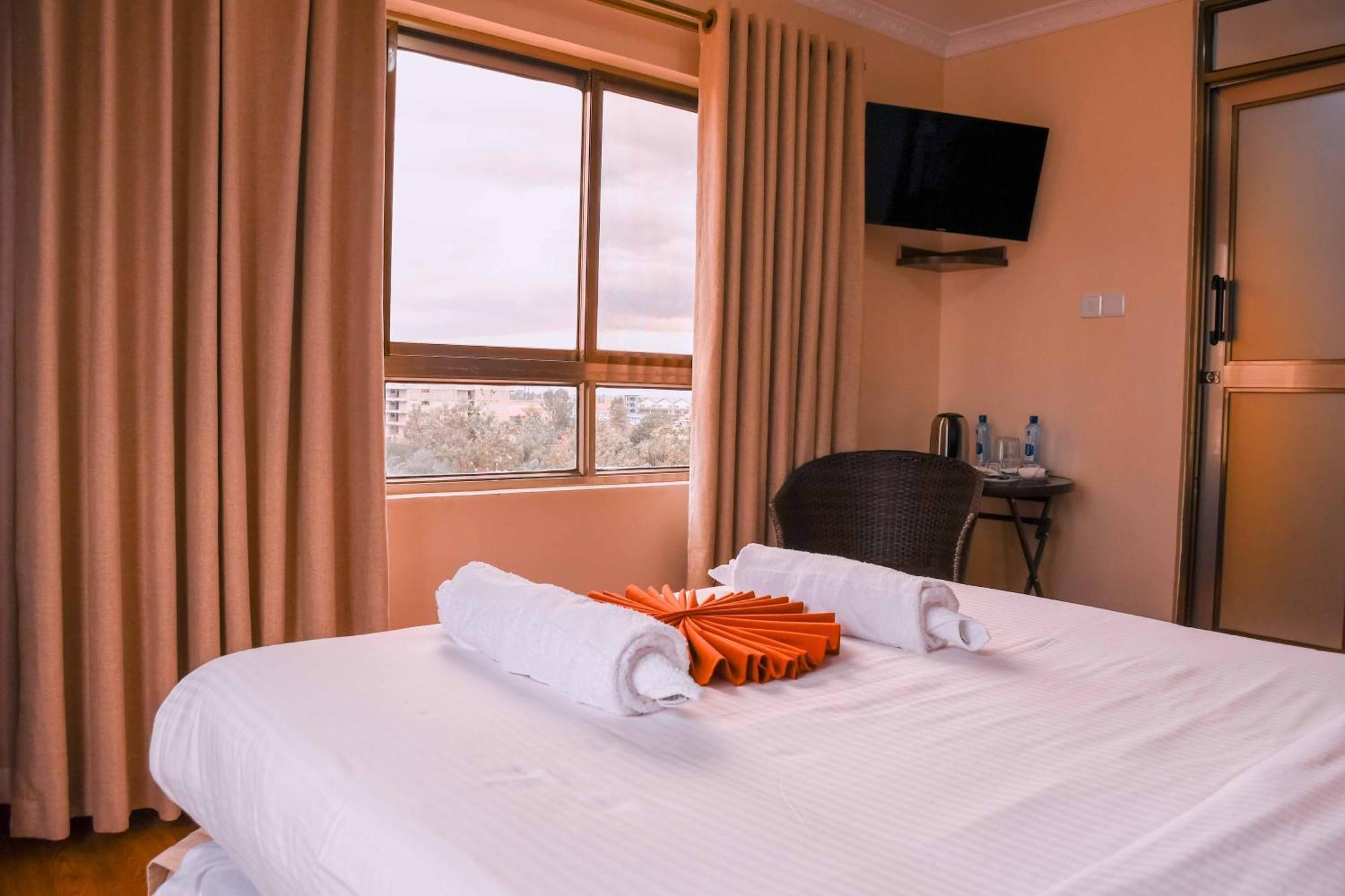 Buraha Zenoni Hotel And Resort 나쿠루 외부 사진