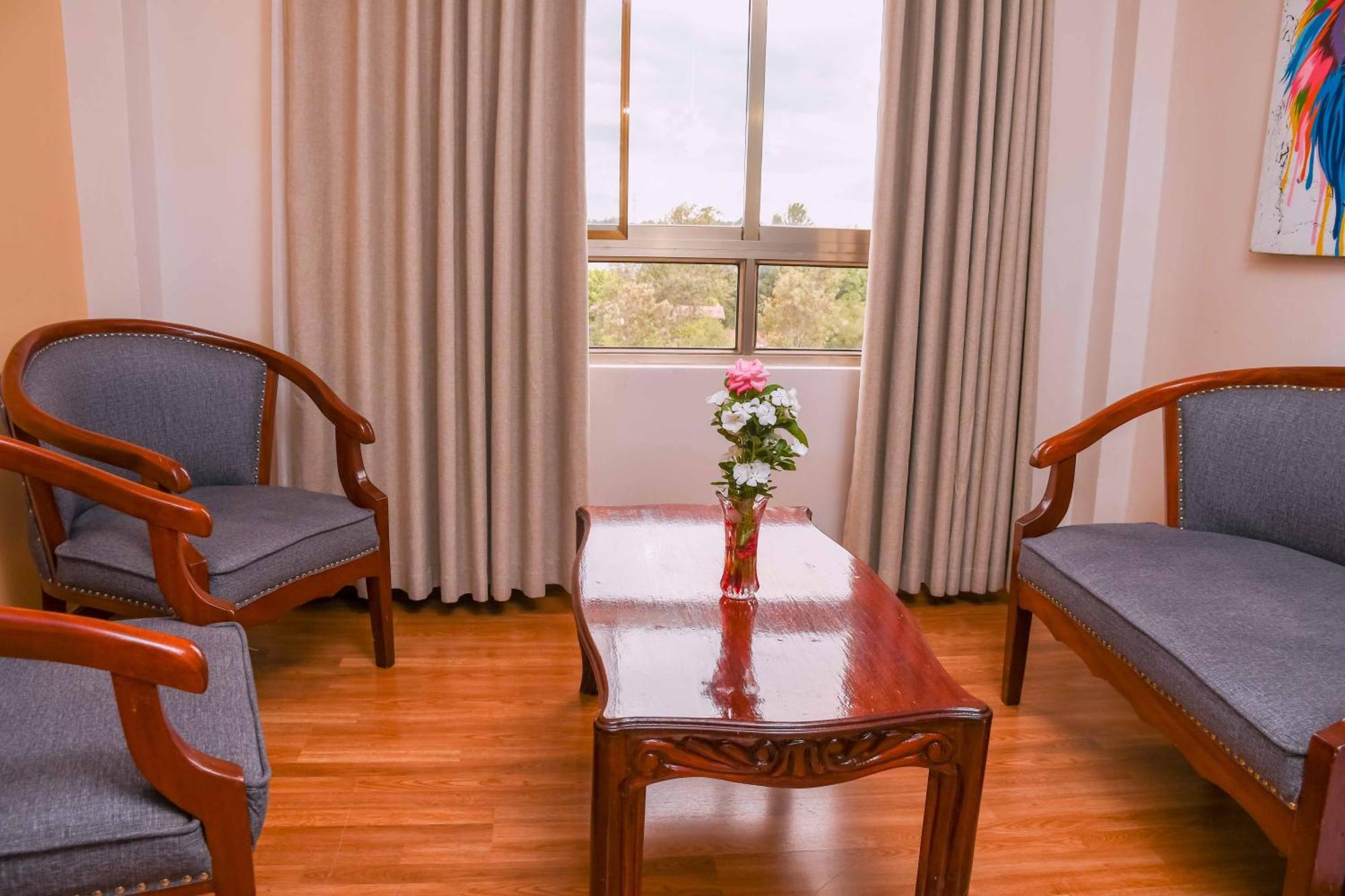 Buraha Zenoni Hotel And Resort 나쿠루 외부 사진