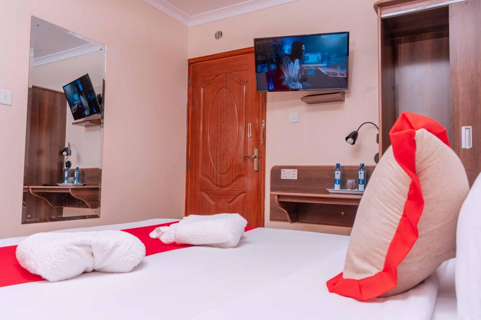 Buraha Zenoni Hotel And Resort 나쿠루 외부 사진