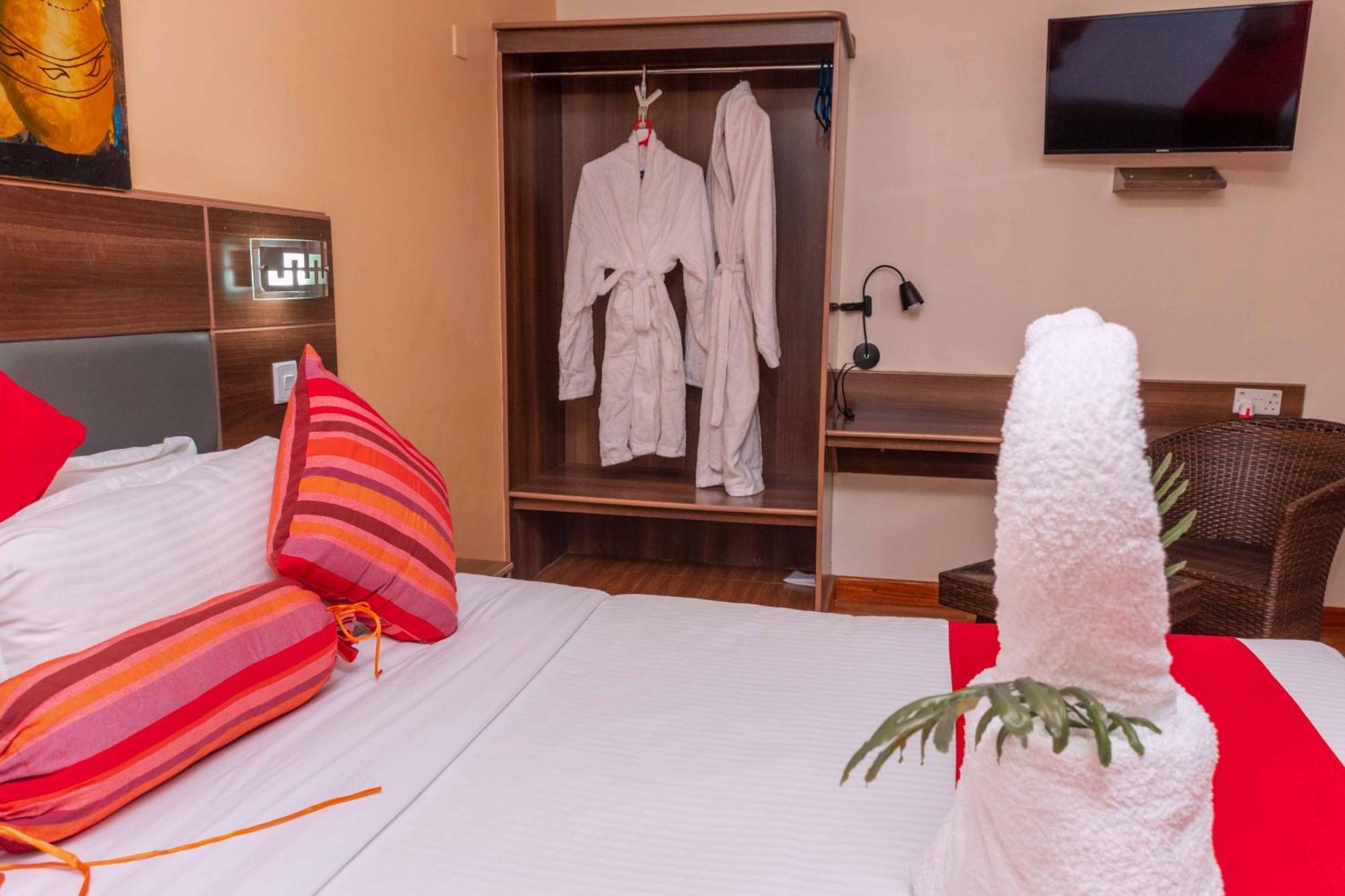 Buraha Zenoni Hotel And Resort 나쿠루 외부 사진