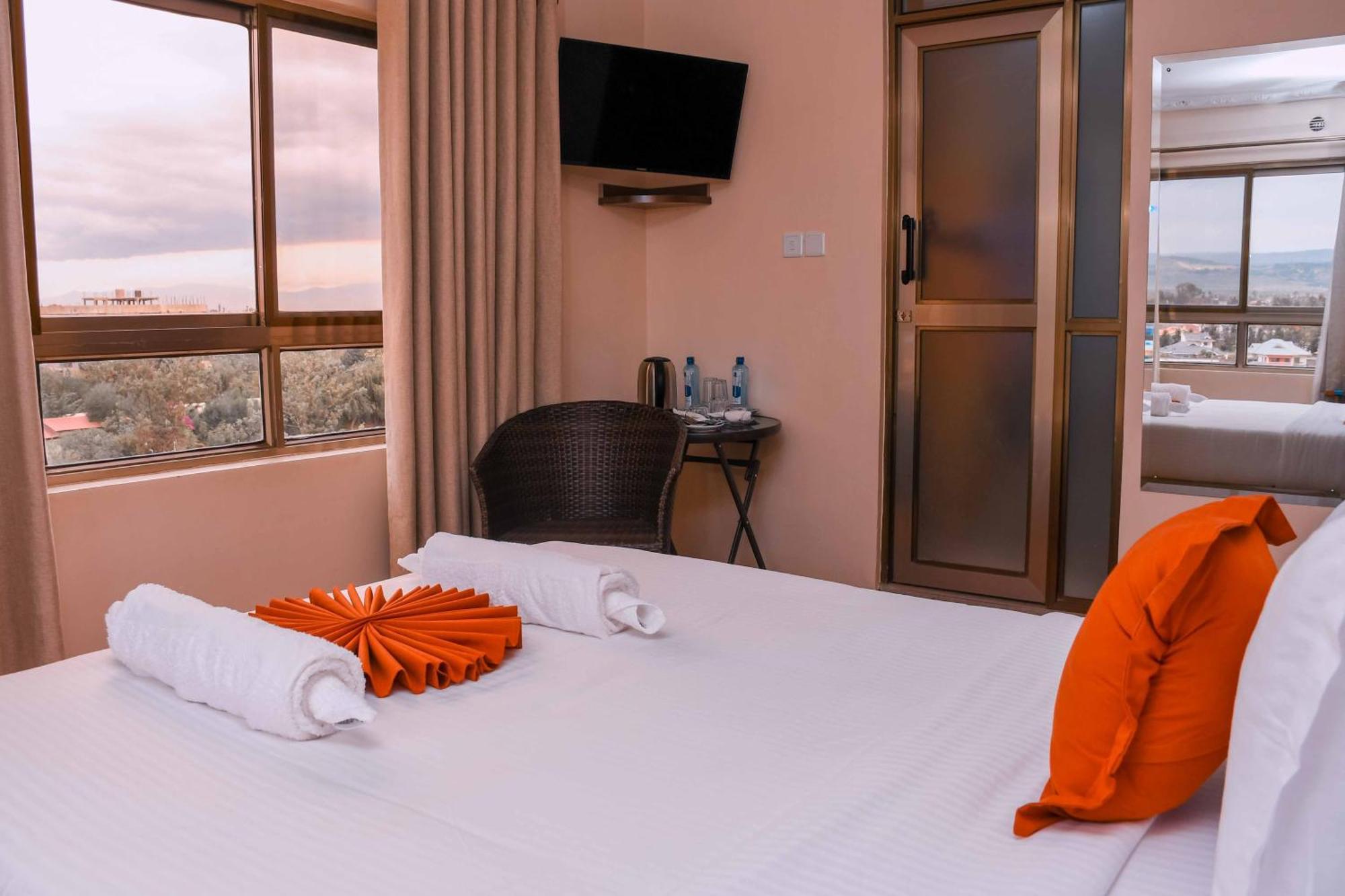 Buraha Zenoni Hotel And Resort 나쿠루 외부 사진