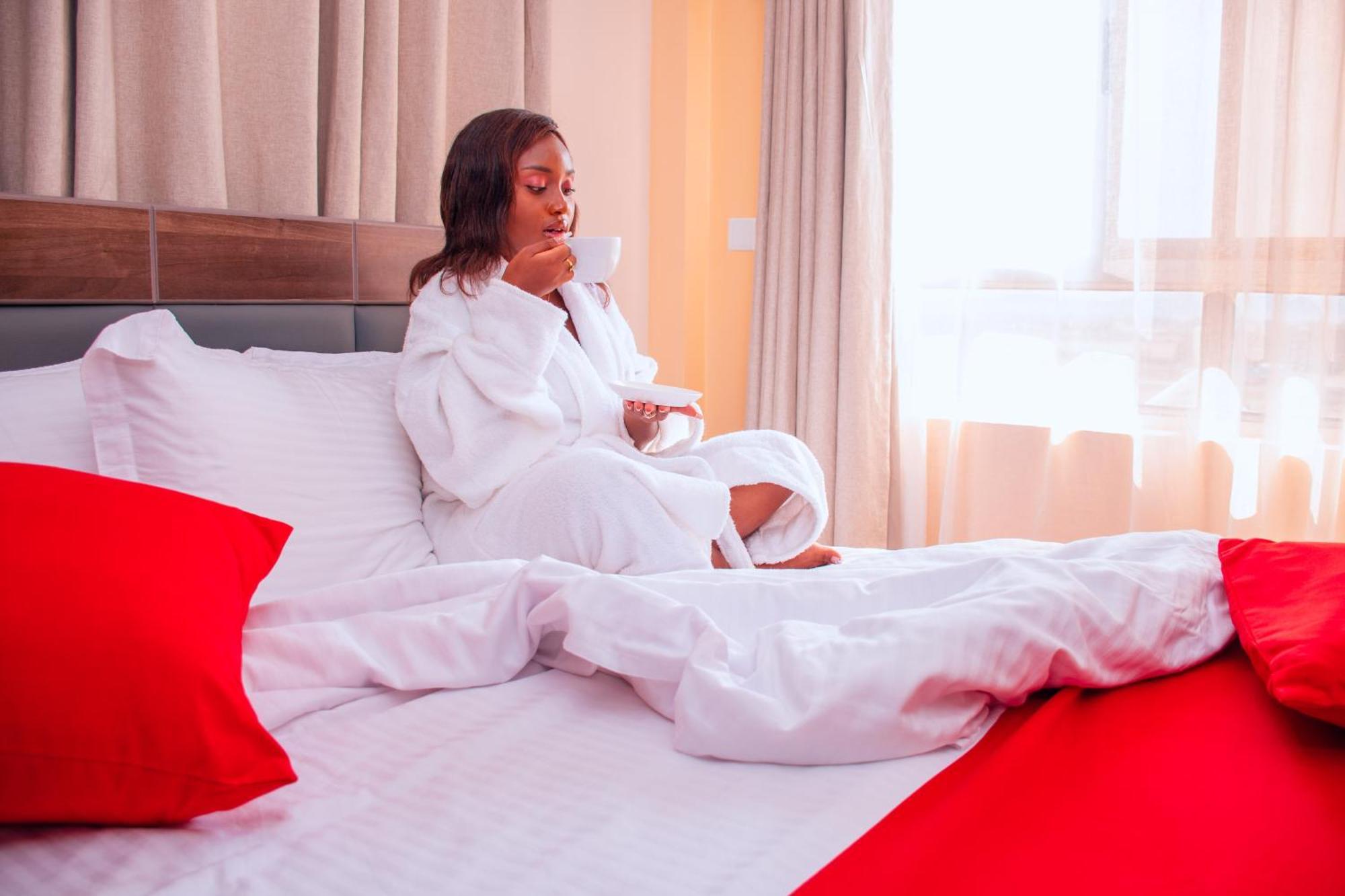 Buraha Zenoni Hotel And Resort 나쿠루 외부 사진